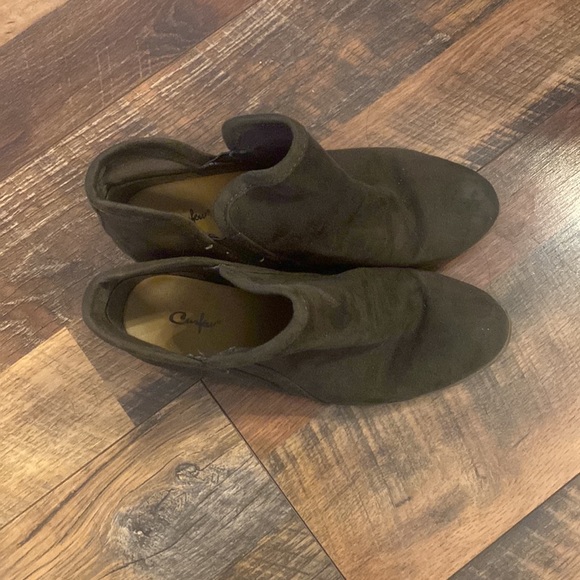 Like new Curfew Silvia booties size 6 - Picture 2 of 4